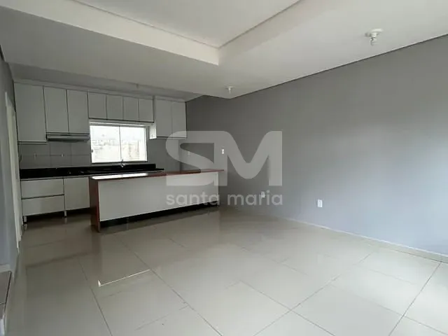 Sobrado 3 quartos e 3 banheiros, à venda, no bairro Pinheirinho em Chapecó
