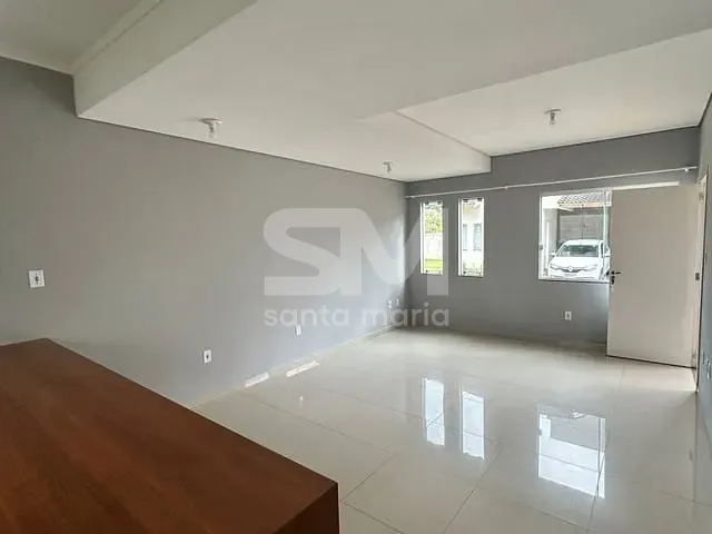 Sobrado 3 quartos e 3 banheiros, à venda, no bairro Pinheirinho em Chapecó