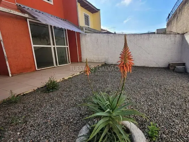 Sobrado com 136m² 3 quartos e 2 banheiros, à venda, no bairro Tingui em Curitiba