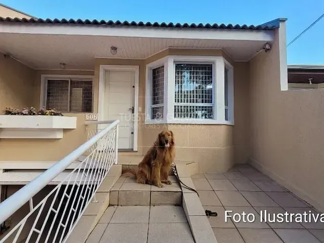 Sobrado com 136m² 3 quartos e 2 banheiros, à venda, no bairro Tingui em Curitiba