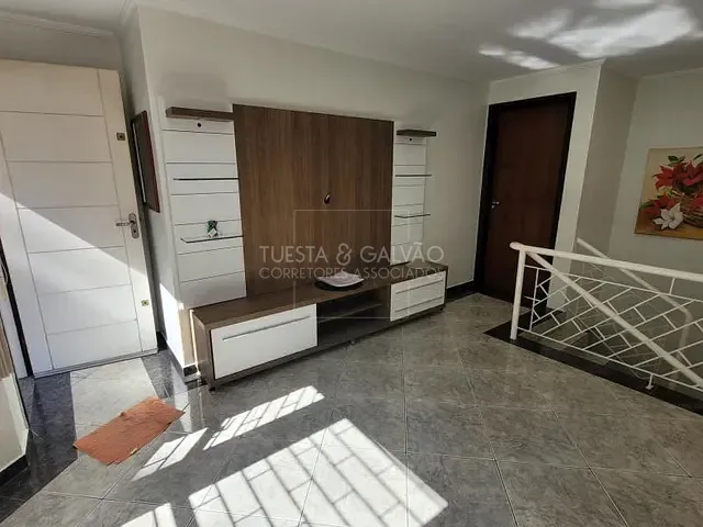 Sobrado com 136m² 3 quartos e 2 banheiros, à venda, no bairro Tingui em Curitiba