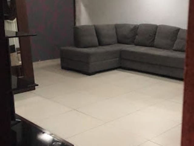 Sobrado 4 quartos e 2 banheiros, à venda, no bairro Torres Tibagy em Guarulhos