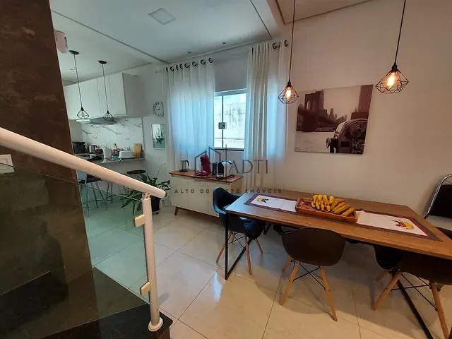 Sobrado com 150m² 3 quartos e 3 banheiros, à venda, no bairro Villa Di Cesar em Mogi das Cruzes