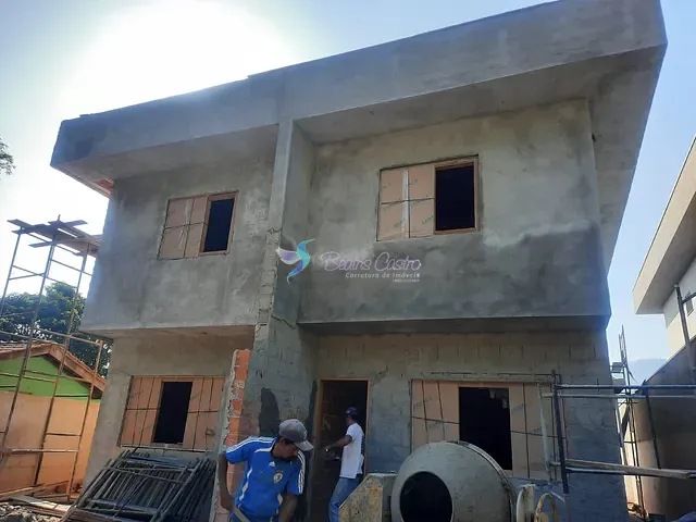 Sobrado com 150m² 3 quartos e 2 banheiros, à venda, no bairro Jardim Maristela em Atibaia