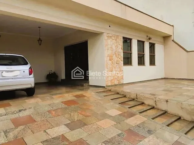 Sobrado com 320m² 4 quartos e 3 banheiros, à venda, no bairro Jardim São Pedro em Americana