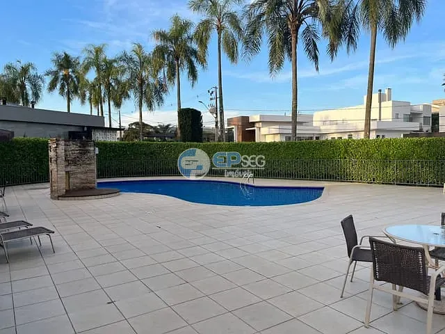 Casa com 500m² 4 quartos e 5 banheiros, à venda, no bairro Esperança em Londrina