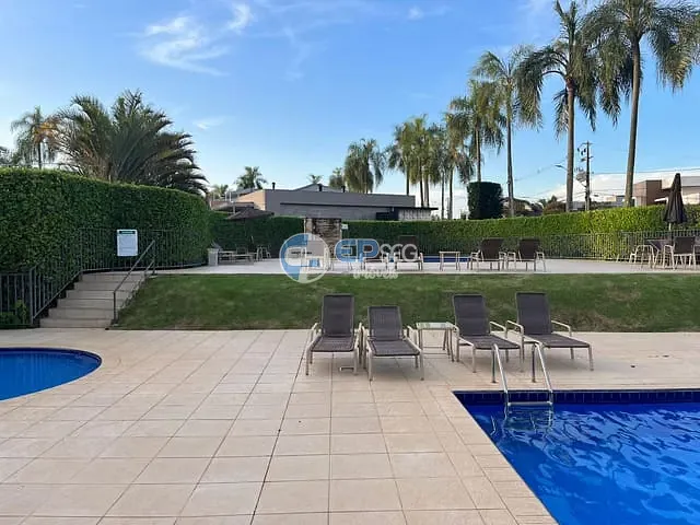 Casa com 500m² 4 quartos e 5 banheiros, à venda, no bairro Esperança em Londrina