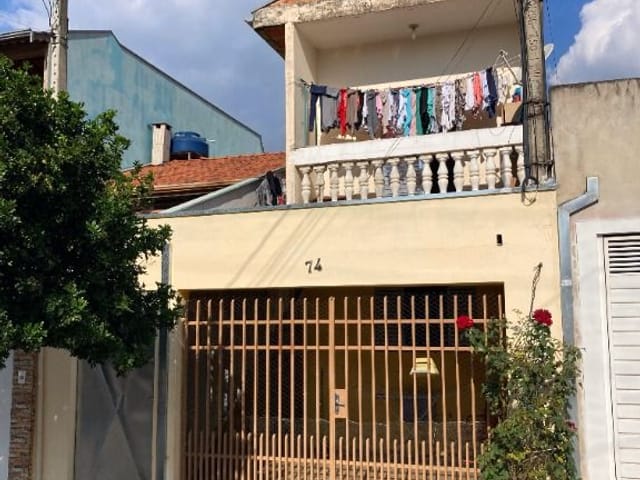 Sobrado 2 quartos e 2 banheiros, à venda, no bairro Parque São Rafael em Tatuí