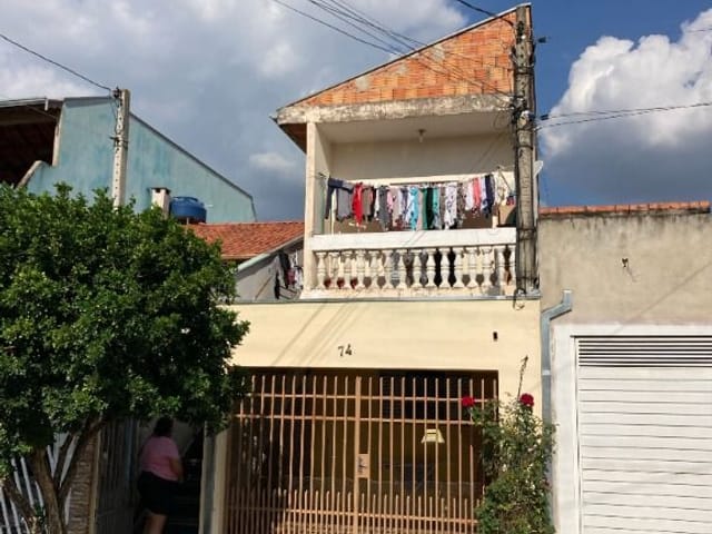 Sobrado 2 quartos e 2 banheiros, à venda, no bairro Parque São Rafael em Tatuí