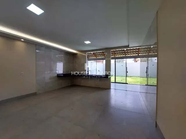 Sobrado com 250m² 4 quartos e 4 banheiros, à venda, no bairro Setor Jaó em Goiânia