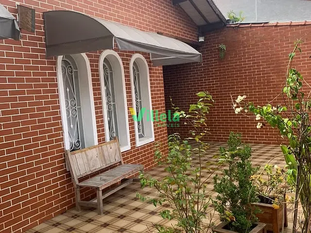 Sobrado com 300m² 3 quartos e 2 banheiros, à venda, no bairro Vila Scarpelli em Santo André