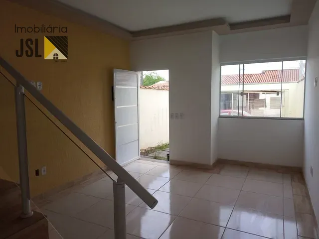 Sobrado com 125m² 2 quartos e 1 banheiro, à venda, no bairro Vila Antônio Augusto Luiz em Caçapava