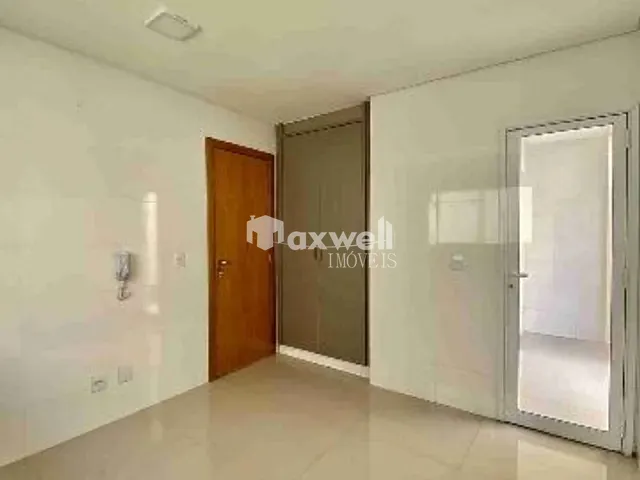 Sobrado com 179m² 3 quartos e 5 banheiros, à venda, no bairro Cardoso Continuação em Aparecida de Goiânia