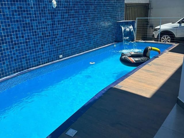 Sobrado com 193m² 3 quartos e 2 banheiros, à venda, no bairro Jardim Itália em Cambé
