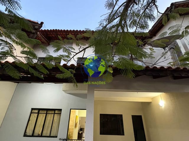 Sobrado com 206m² 4 quartos e 2 banheiros, à venda, no bairro Barra do Pari em Cuiabá