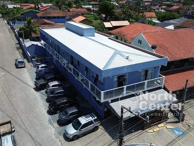 Sobrado com 1400m² 8 quartos e 7 banheiros, à venda, no bairro Costeira em Balneário Barra do Sul