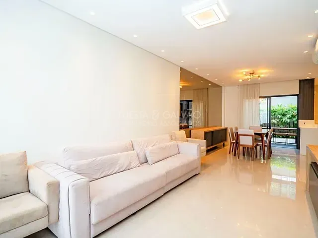 Sobrado com 200m² 3 quartos e 4 banheiros, à venda, no bairro Juvevê em Curitiba