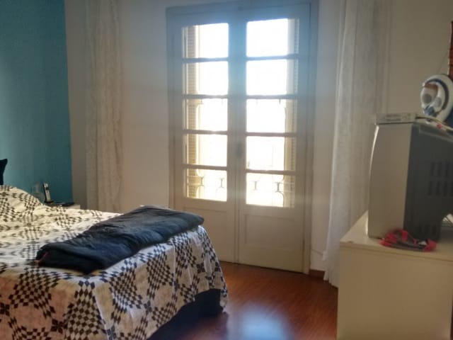 Sobrado com 250m² 3 quartos e 3 banheiros, à venda, no bairro Jaguaré em São Paulo