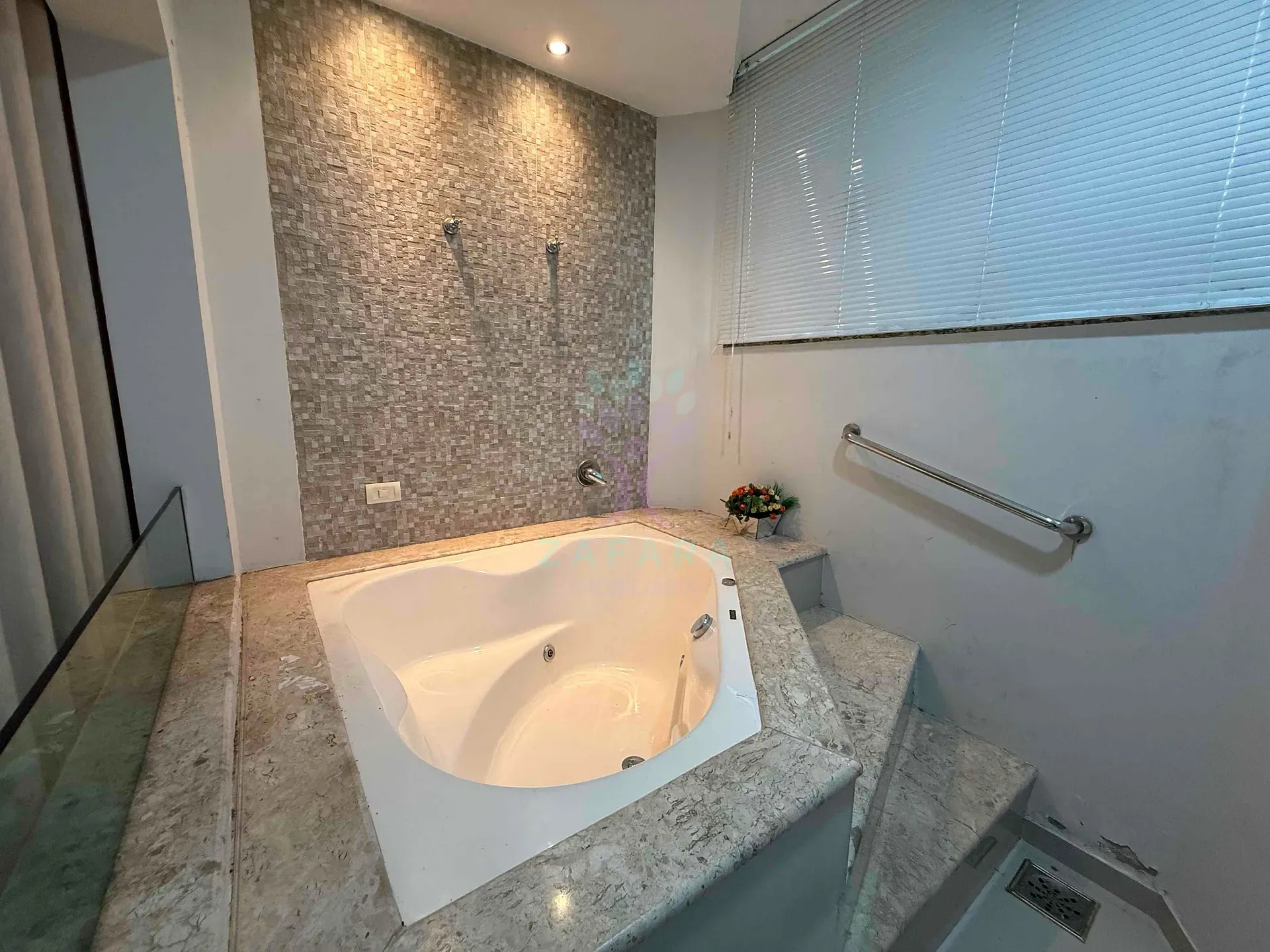 Sobrado, 6 quartos, 370 m² - Foto 23