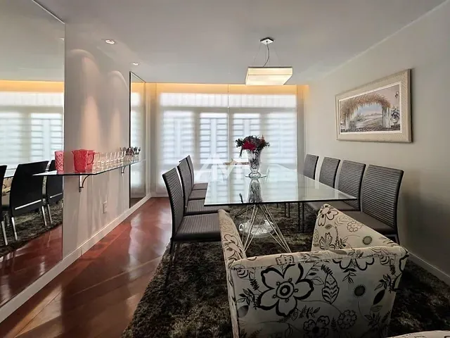 Sobrado com 530m² 4 quartos e 5 banheiros, à venda, no bairro Setor Habitacional Vicente Pires - Trecho 3 em Brasília