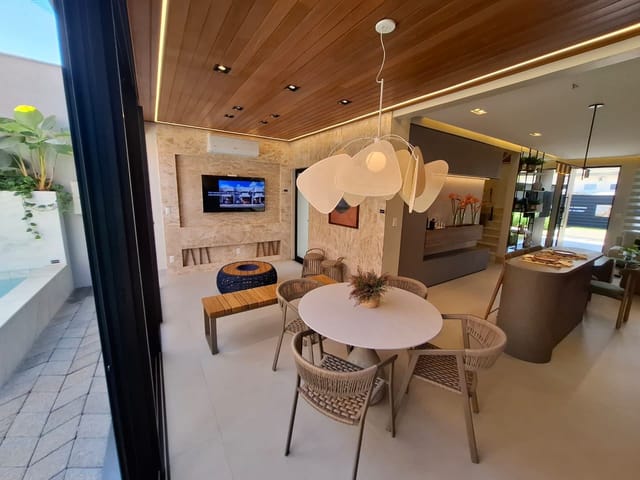 Sobrado com 143m² 3 quartos e 4 banheiros, à venda, no bairro Jardim Imperial em Aparecida de Goiânia