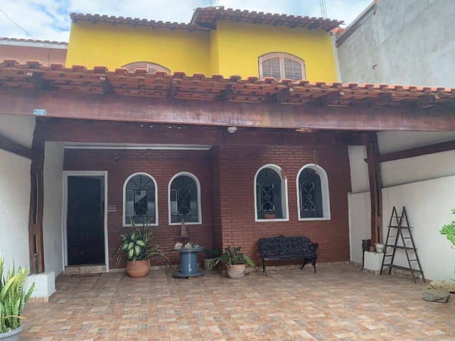 Sobrado 3 quartos e 2 banheiros, à venda, no bairro Vila Jacuí em São Paulo