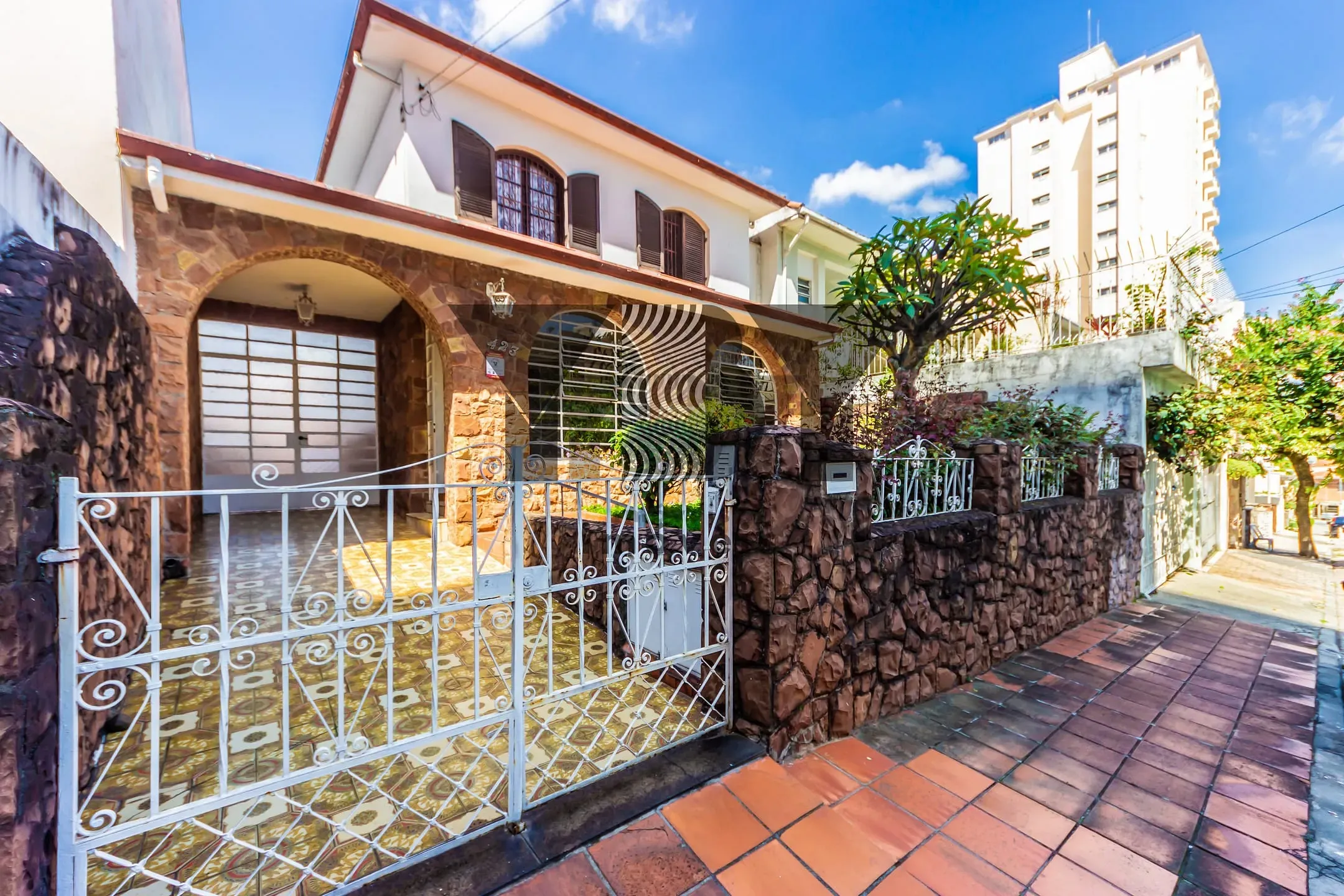 Sobrado, 3 quartos, 200 m² - Foto 1
