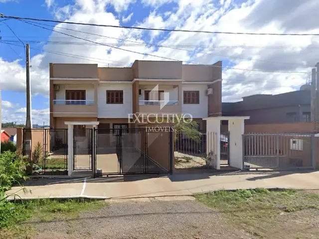Sobrado 3 quartos e 2 banheiros, à venda, no bairro Medianeira em Arroio do Meio