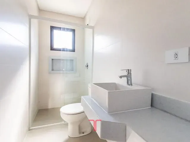 Sobrado com 89m² 3 quartos e 3 banheiros, à venda, no bairro Lindóia em Curitiba