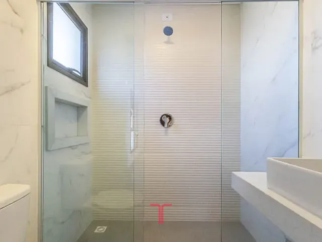 Sobrado com 89m² 3 quartos e 3 banheiros, à venda, no bairro Lindóia em Curitiba