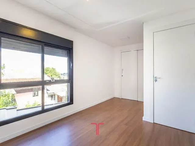 Sobrado com 89m² 3 quartos e 3 banheiros, à venda, no bairro Lindóia em Curitiba