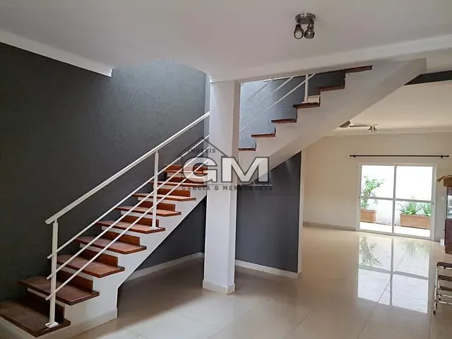 Sobrado com 250m² 3 quartos e 2 banheiros, à venda, no bairro Jardim Botânico em Ribeirão Preto