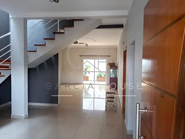 Sobrado com 250m² 3 quartos e 2 banheiros, à venda, no bairro Jardim Botânico em Ribeirão Preto
