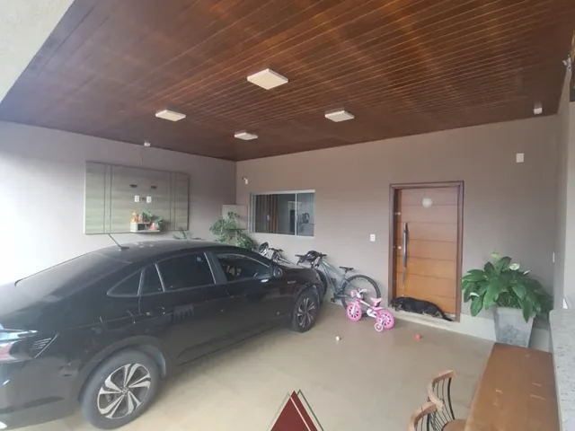 Sobrado com 303m² 3 quartos e 3 banheiros, à venda, no bairro Parque Moema em Franca