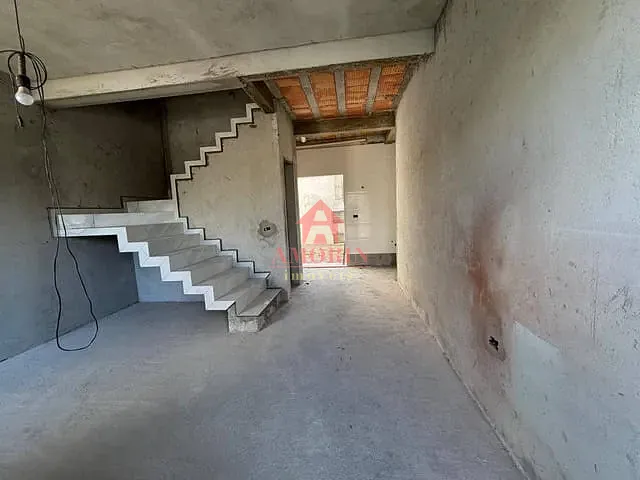 Sobrado com 90m² 3 quartos e 2 banheiros, à venda, no bairro Fazendinha em Curitiba