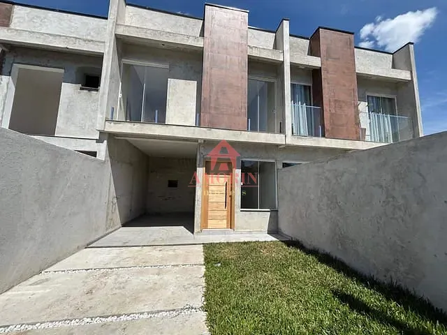 Sobrado com 90m² 3 quartos e 2 banheiros, à venda, no bairro Fazendinha em Curitiba