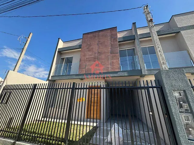 Sobrado com 90m² 3 quartos e 2 banheiros, à venda, no bairro Fazendinha em Curitiba
