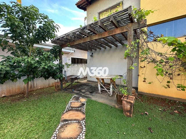 Sobrado com 434m² 4 quartos e 3 banheiros, à venda, no bairro Cidade Vera Cruz - Jardins Viena em Aparecida de Goiânia