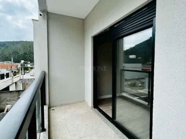 Sobrado com 187m² 3 quartos e 3 banheiros, à venda, no bairro São Francisco de Assis em Camboriú