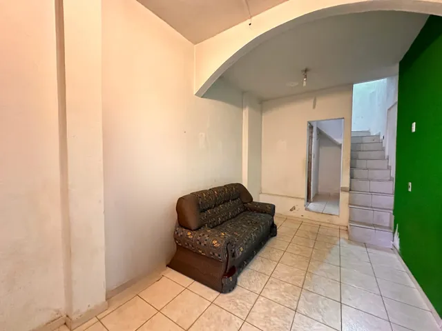 Sobrado 2 quartos e 1 banheiro, à venda, no bairro Jardim Alvorada em Belo Horizonte