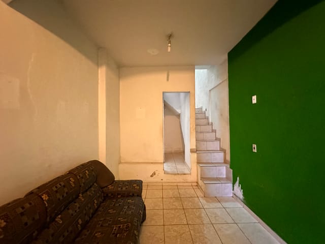 Sobrado 2 quartos e 1 banheiro, à venda, no bairro Jardim Alvorada em Belo Horizonte