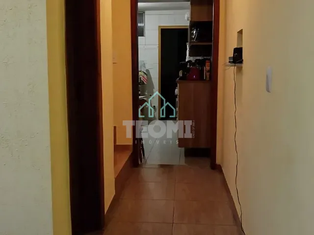 Sobrado com 130m² 3 quartos e 2 banheiros, à venda, no bairro Jardim Santa Cruz em Taubaté