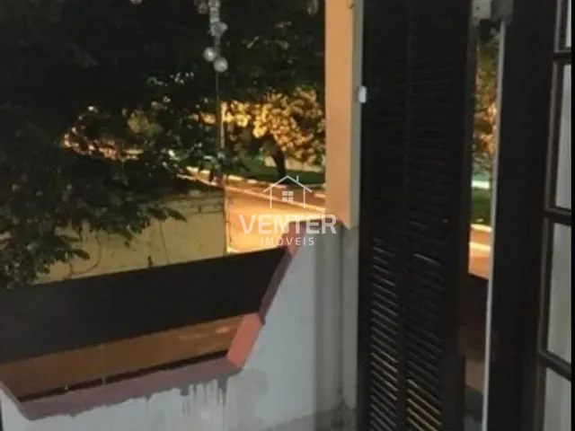 Sobrado com 150m² 3 quartos e 1 banheiro, à venda, no bairro Jardim Gurilândia em Taubaté