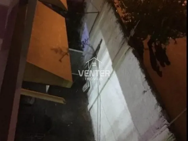 Sobrado com 150m² 3 quartos e 1 banheiro, à venda, no bairro Jardim Gurilândia em Taubaté