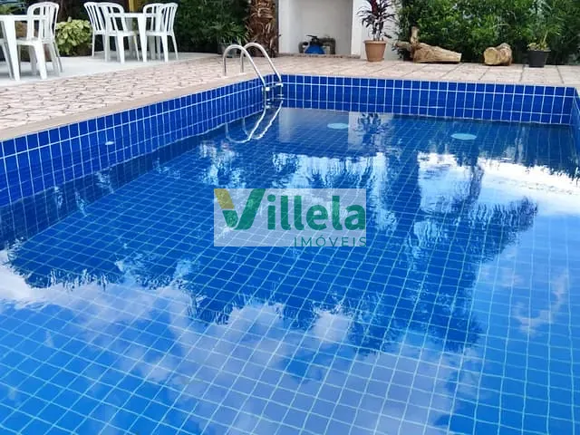 Sobrado 4 quartos e 5 banheiros, à venda, no bairro Vila Áurea em Poá