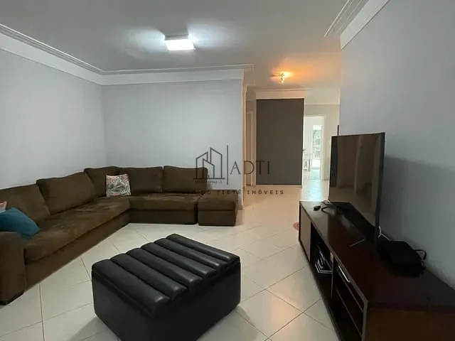 Sobrado 3 quartos e 2 banheiros, à venda, no bairro Parque Residencial Itapeti em Mogi das Cruzes