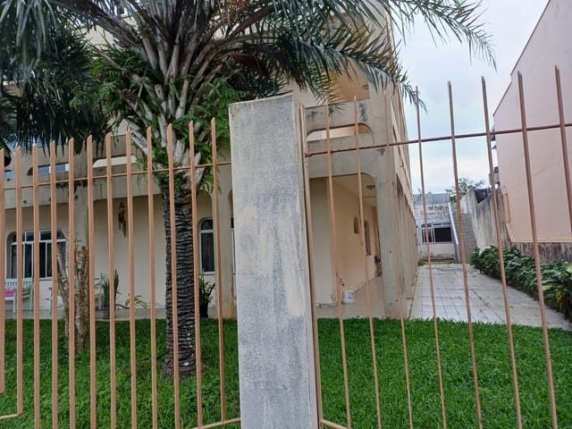 Sobrado 6 quartos e 6 banheiros, à venda, no bairro São Judas em Itajaí