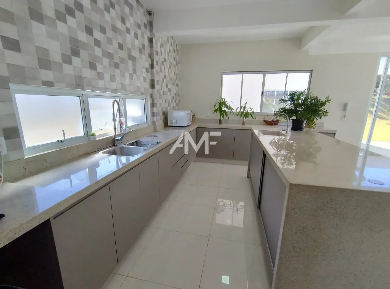 Sobrado, 4 quartos, 300 m² - Foto 6