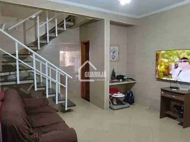 Sobrado com 65m² 2 quartos e 1 banheiro, à venda, no bairro Jardim Santense (Vicente de Carvalho) em Guarujá