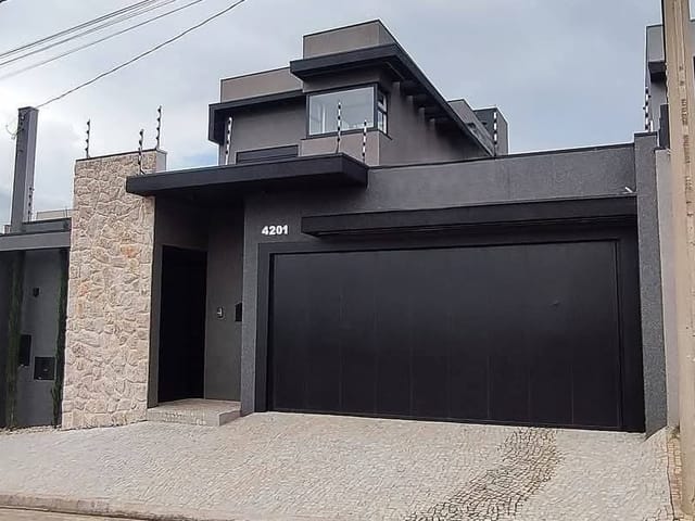 Sobrado com 297m² 3 quartos e 4 banheiros, à venda, no bairro Jardim Botânico em Franca